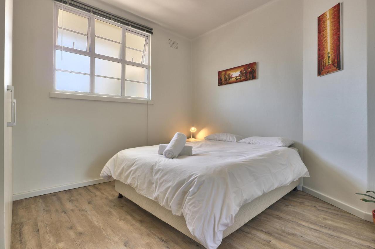 Skyways Apartment Cape Town Exterior photo